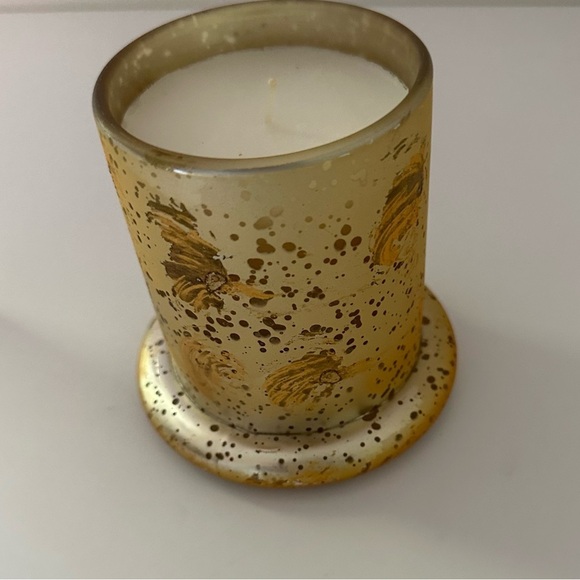 Beauty and the Beast Charmed Aroma candle with mystery necklace inside - Picture 8 of 15